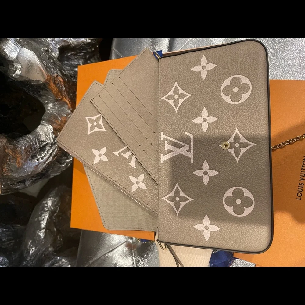 Louis Vuitton Taupe Bicolor Felicie - Picture 8 of 13